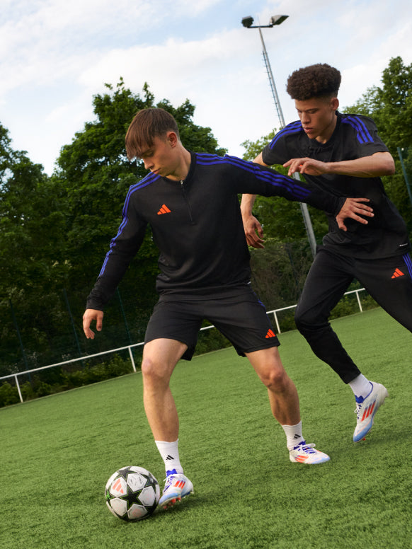 JAKO Joggingshorts Classic Team - Pantaloncini Da Jogging Uomo, Ideali Per Calcio, Allenamento E Tempo Libero