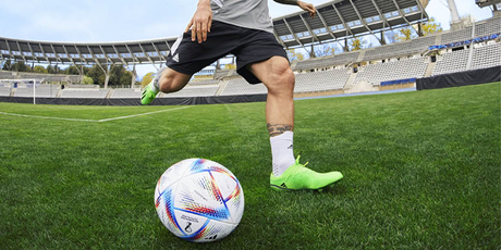 CALCIOMANIA SCEGLI LA SCARPA GIUSTA PER LA TUA PARTITA
