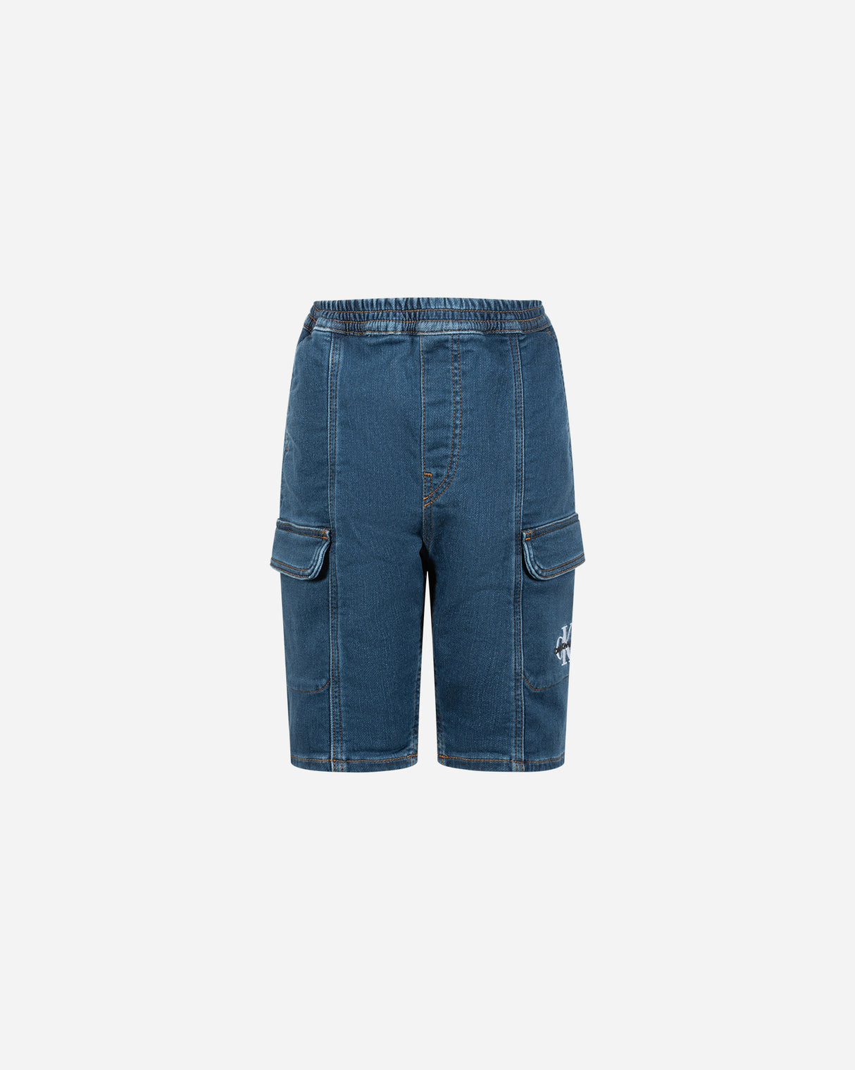 S4131538_Iconic_Mid