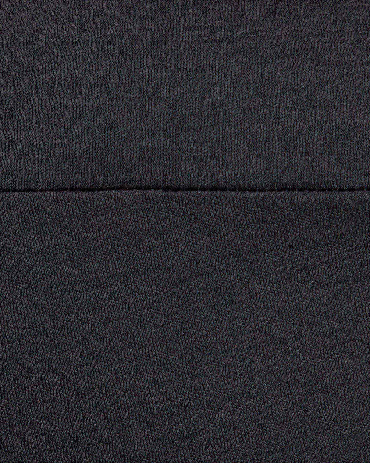 S5637449_901cl004
