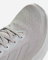 S5796448_UNIcl004