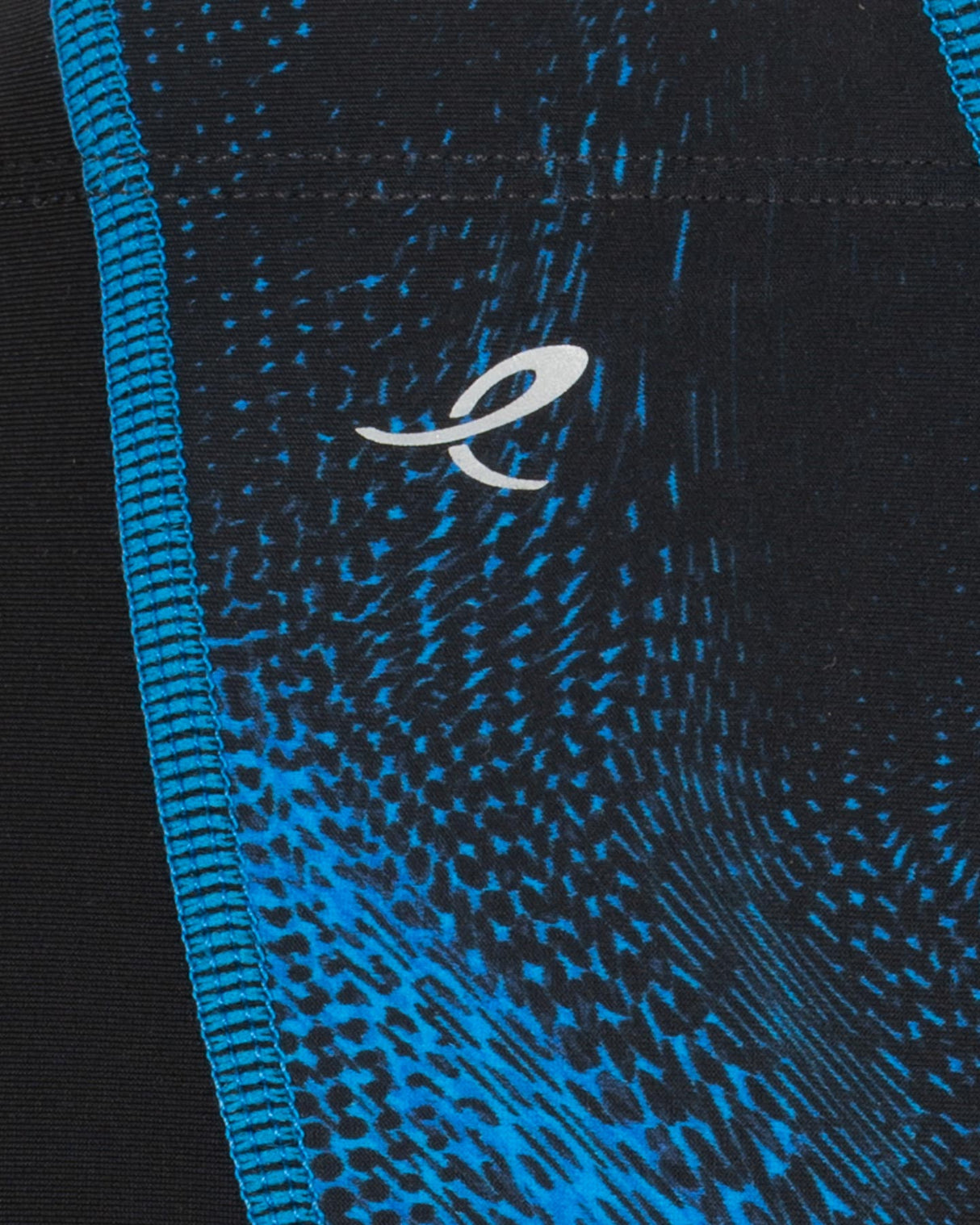 S5846579_050cl002