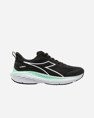 DIADORA
