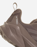 S5869455_UNIcl004