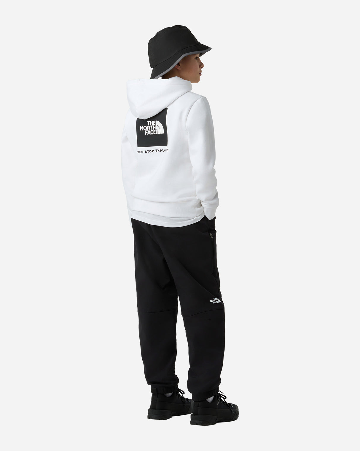 S5887957_LA9cl004