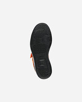 S5889463_32cl002