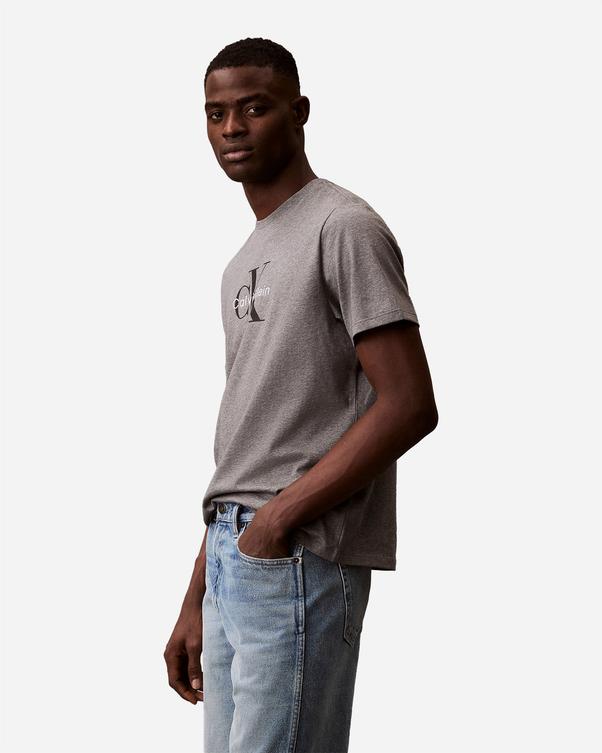S5906317_UNIcl002