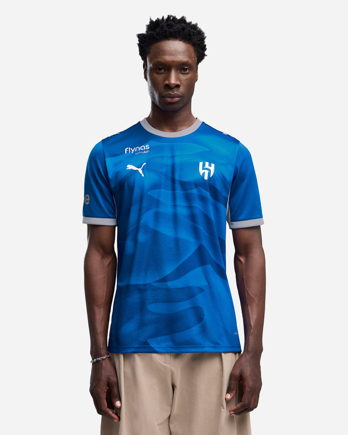 S6051854_01cl002
